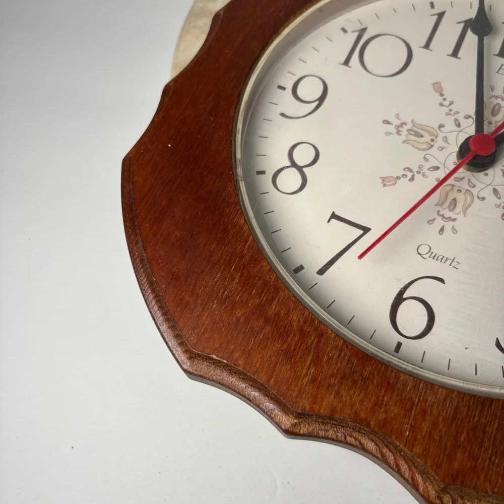 Elgin Wall Clock Brown Wood Scalloped Quartz Floral Made in USA Cottagecore 10